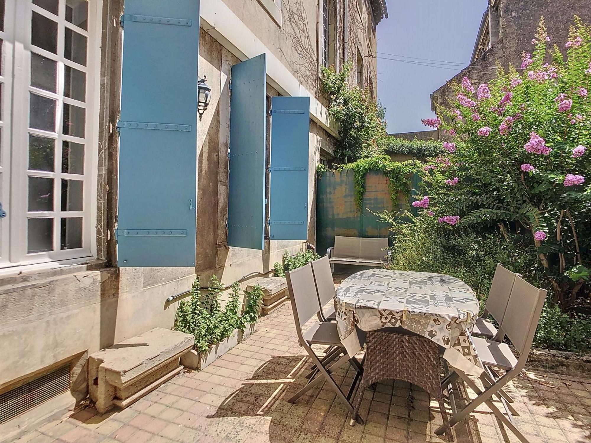 Apartment Le Jardin Carcassonne Exterior photo